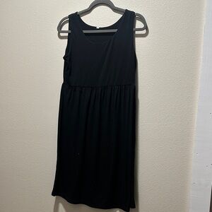 Elegant Black Sleeveless Dress